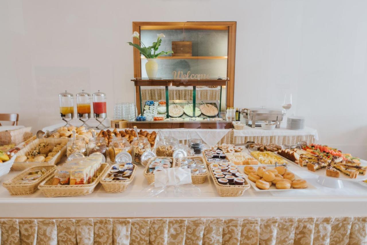 Hotel Gloria Lignano Sabbiadoro Zewnętrze zdjęcie