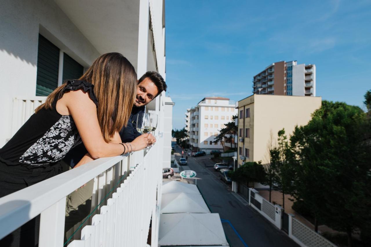 Hotel Gloria Lignano Sabbiadoro Zewnętrze zdjęcie