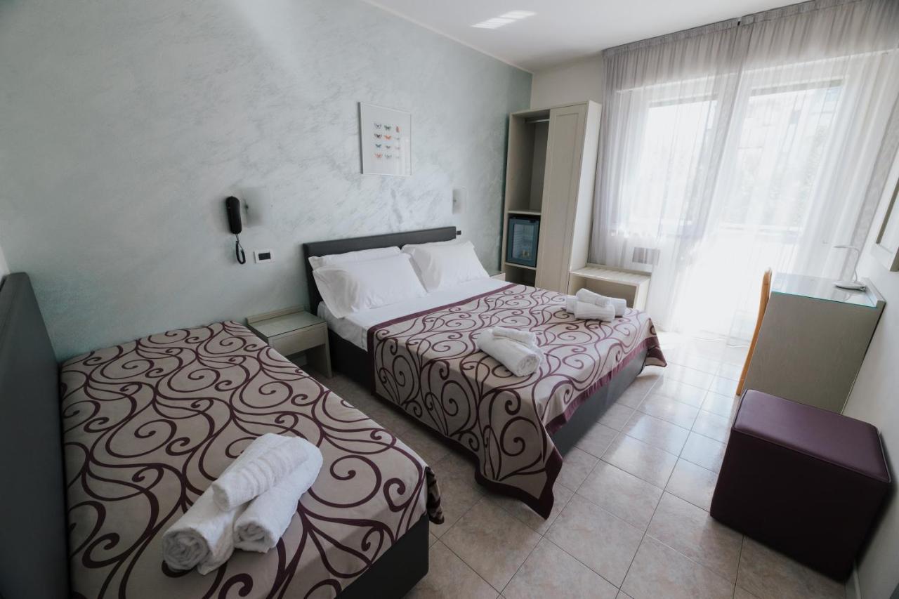 Hotel Gloria Lignano Sabbiadoro Zewnętrze zdjęcie