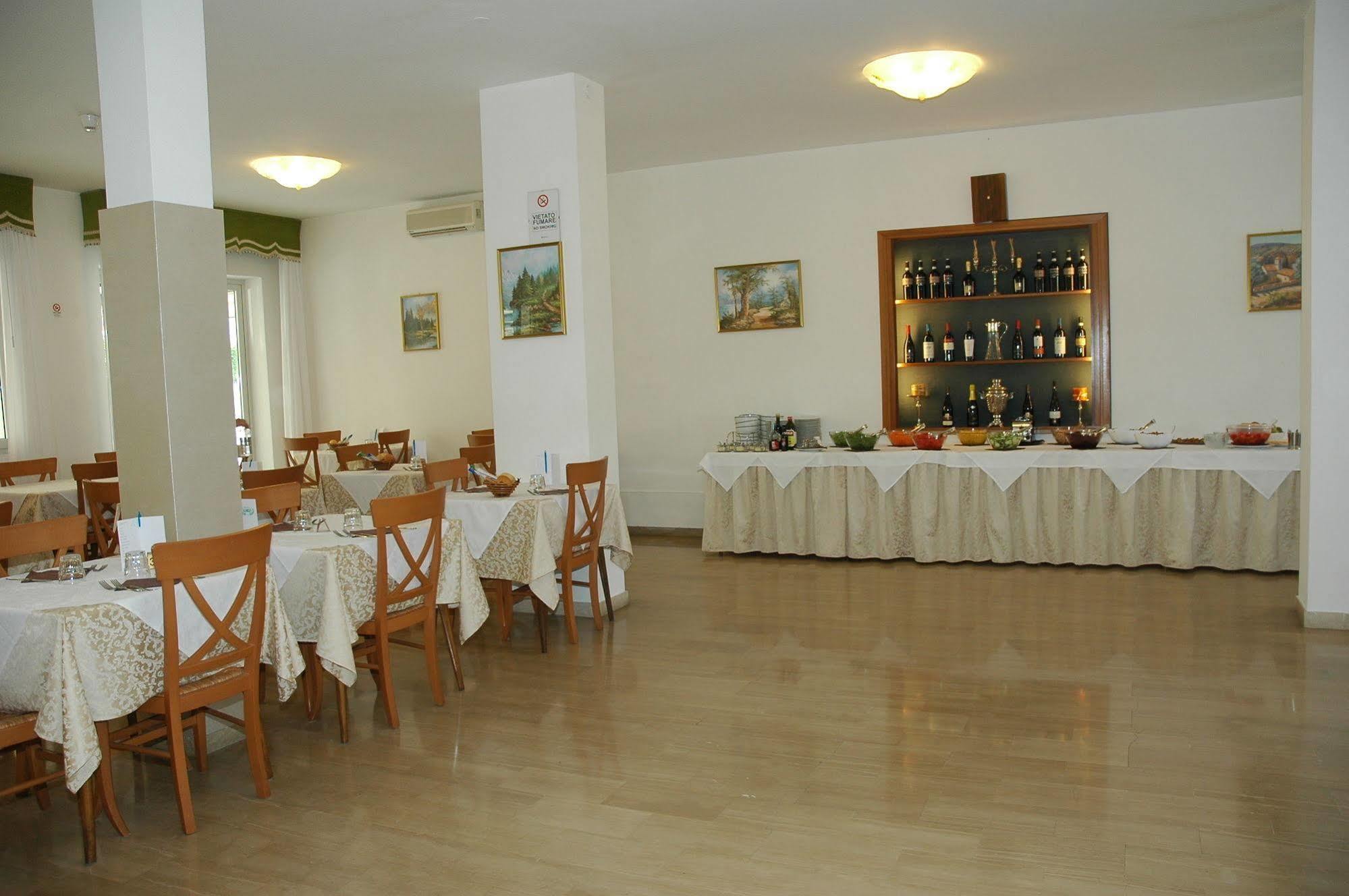Hotel Gloria Lignano Sabbiadoro Zewnętrze zdjęcie