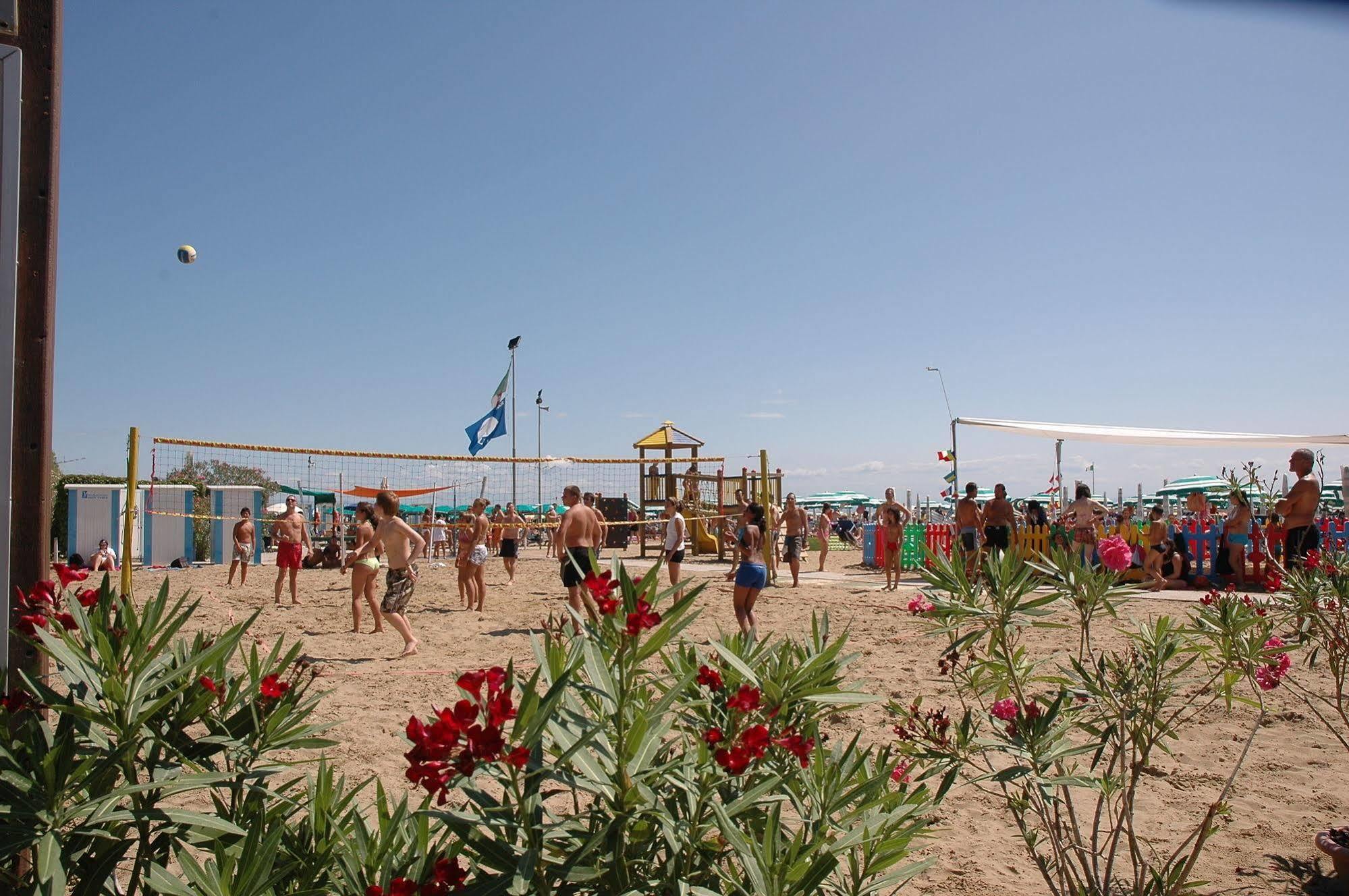 Hotel Gloria Lignano Sabbiadoro Zewnętrze zdjęcie