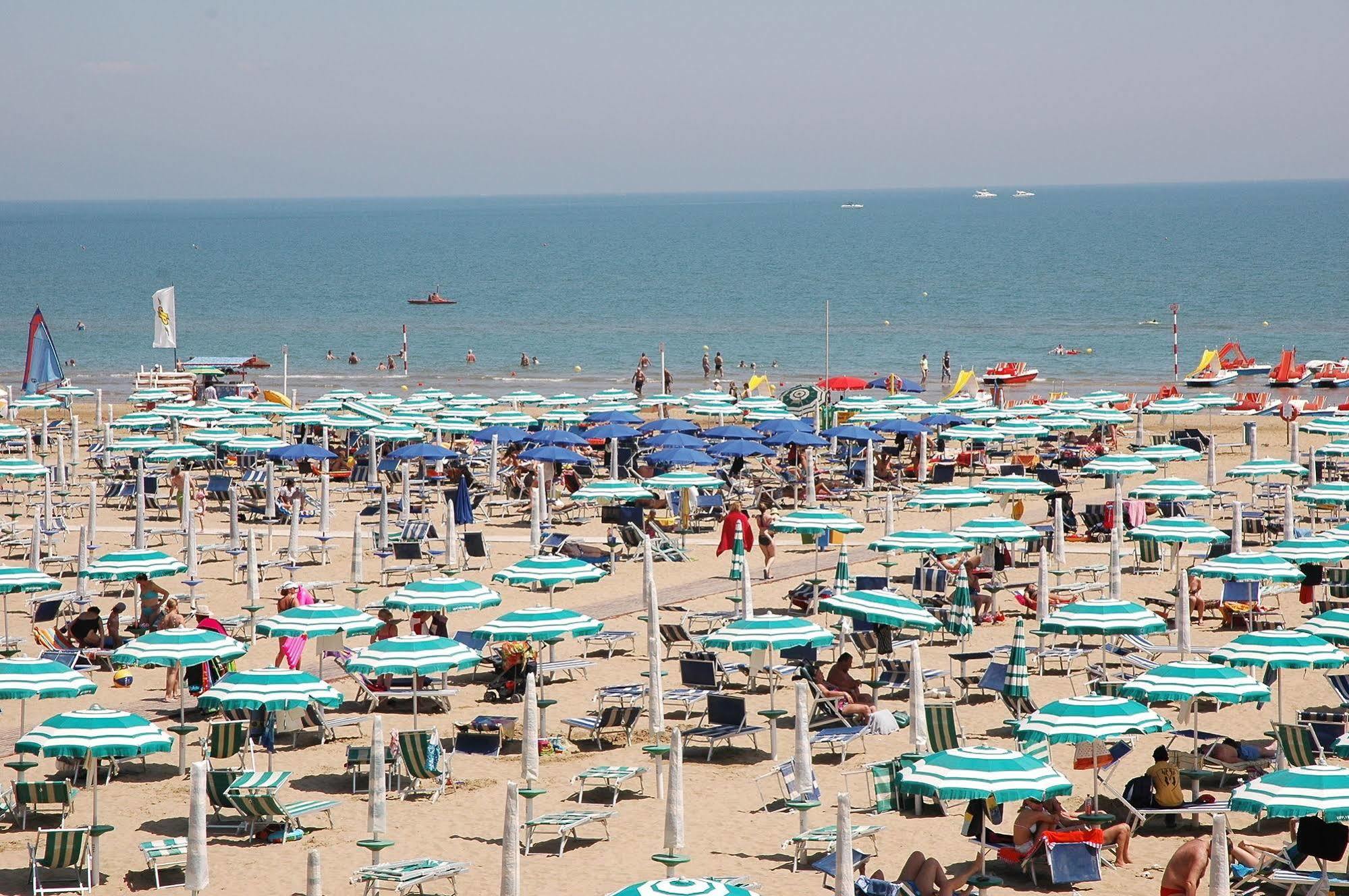 Hotel Gloria Lignano Sabbiadoro Zewnętrze zdjęcie