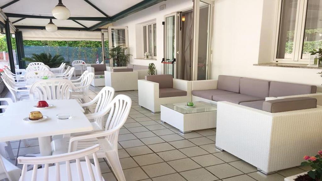 Hotel Gloria Lignano Sabbiadoro Zewnętrze zdjęcie